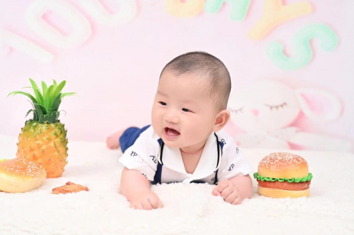 安达宝宝在妈妈肚子里